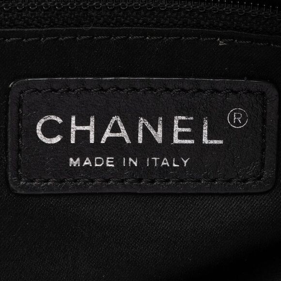 Chanel Lambskin Pocket Shopper Tote - Picture 8 of 15